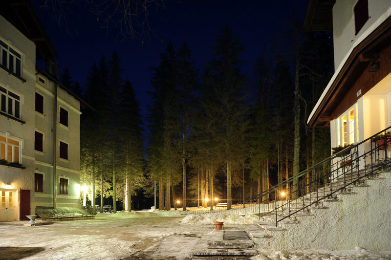 Hotel Croda Rossa Schluderbach Zewnętrze zdjęcie