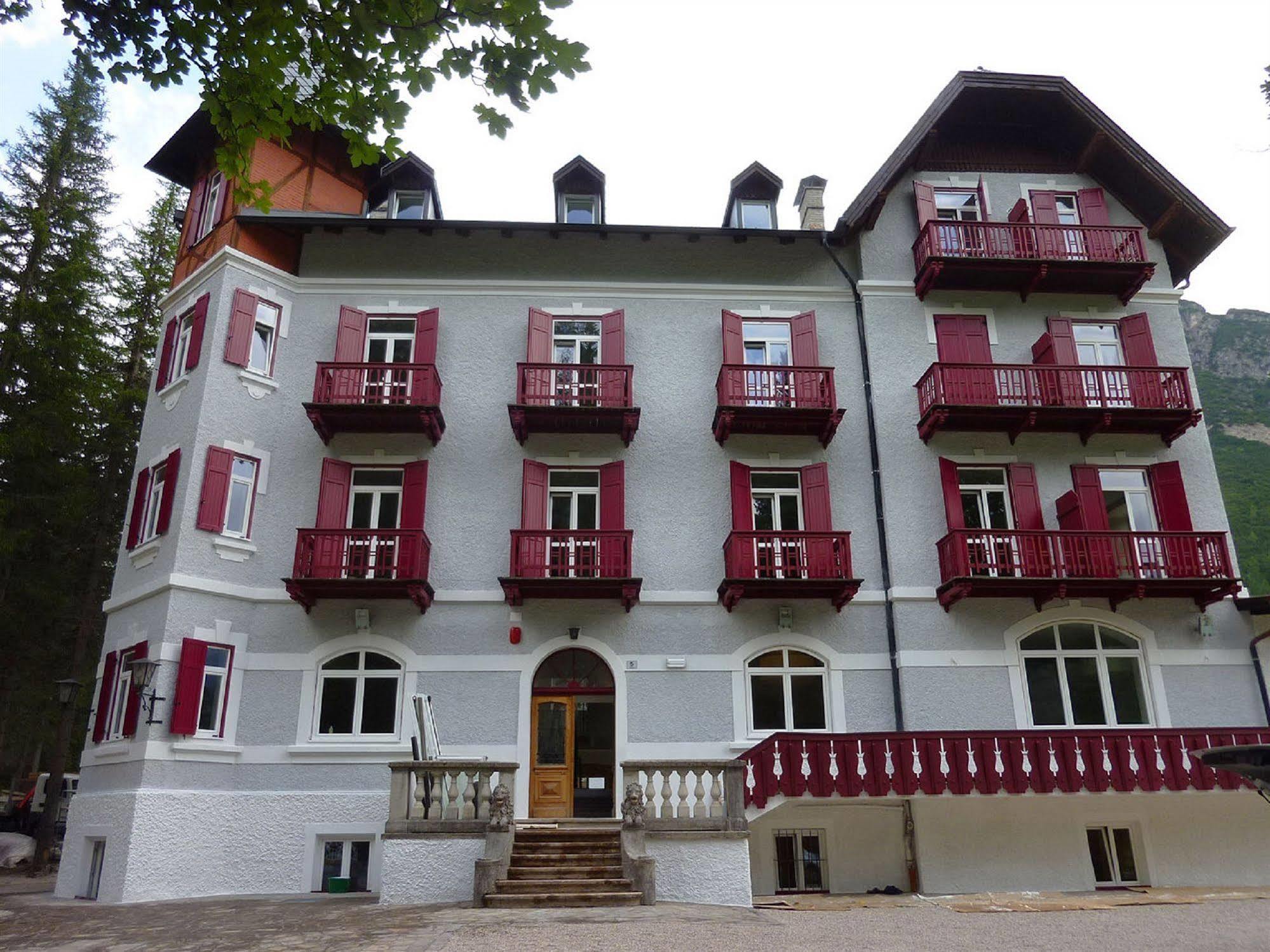 Hotel Croda Rossa Schluderbach Zewnętrze zdjęcie