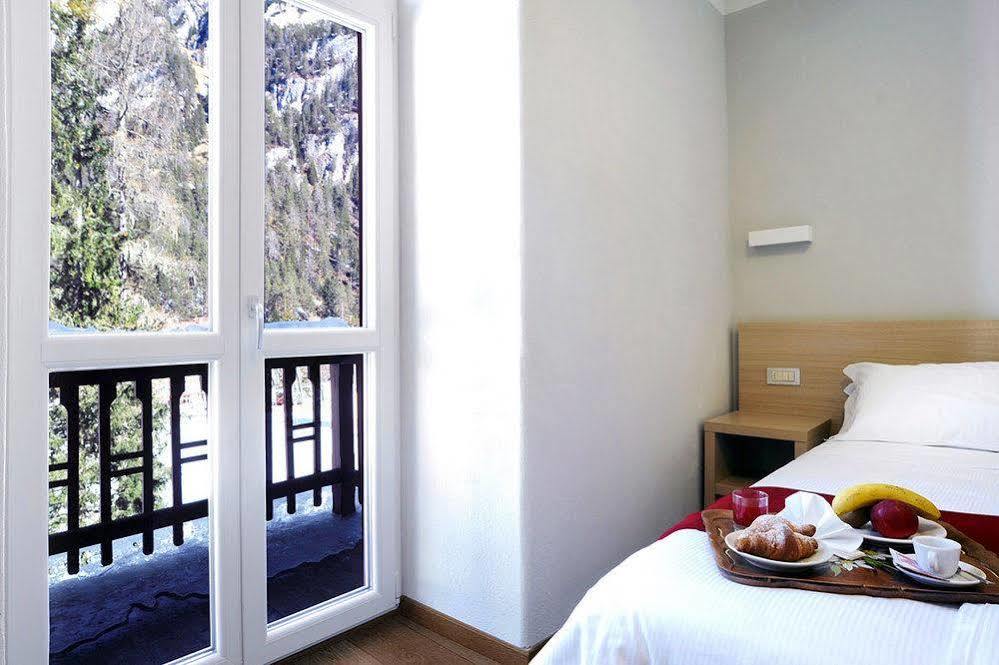 Hotel Croda Rossa Schluderbach Zewnętrze zdjęcie